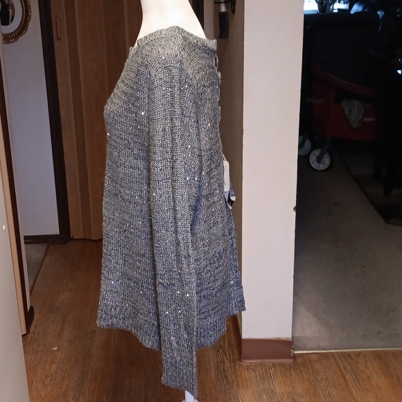 TIME AND TRU GREY SEQUENCE SWEATER - Picture 4 of 5